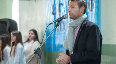 Promesa a la bandera Argentina en Leandro N. Alem