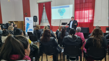 Se realizó una capacitación sobre cuidados y asistencias en internación domiciliaria de adultos mayores