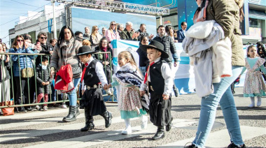 Extienden convocatoria a escuelas, clubes e instituciones a participar del desfile patrio en Junín