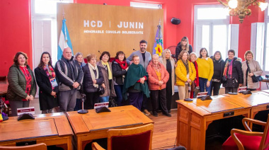 El Municipio fortalece el vínculo con los adultos mayores mediante visitas guiadas y espacios de intercambio