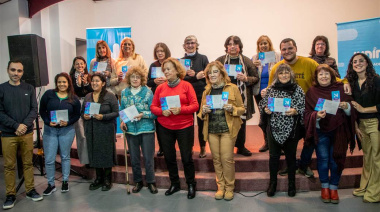 Alrededor de 100 vecinos recibieron certificados por los cursos de los Nodos Tecnológicos