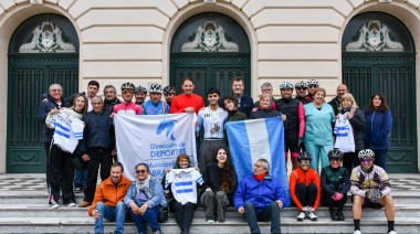 Emocionante recibimiento a Santiago Cerri en el municipio tras su medalla de bronce en Perú