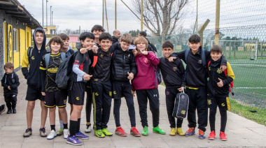 Más de 70 chicos de “La Loba” disfrutaron de una salida recreativa a El Carpincho