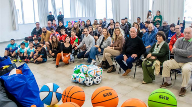 “Acompañamos a los clubes por el trabajo inmenso que realizan para educar y contener a los chicos”, aseguró Petrecca