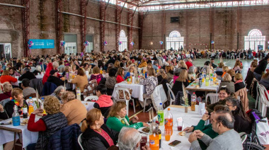 Cientos de adultos mayores disfrutaron de un encuentro