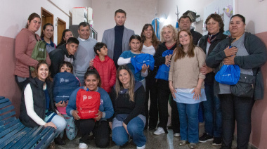 La Escuela Especial de Alem recibió la visita de autoridades y donaciones para sus alumnos