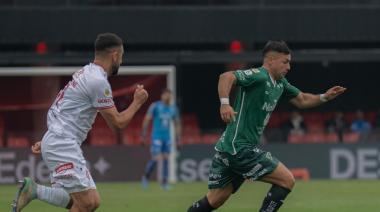 Sarmiento se llevó un triunfo de oro ante Barracas