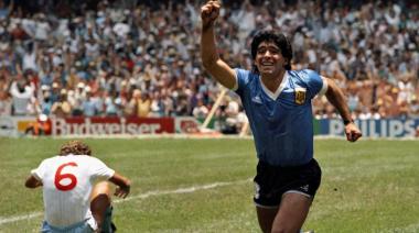 Se cumplen 65 años del nacimiento del gran ídolo: Diego Armando Maradona