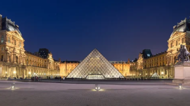Robo de película en el Louvre: increíble atraco de 7 minutos que paralizó al mundo y vació una sala histórica