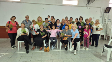 “Cine en mi Barrio” celebró el Día de la Madre con una emotiva jornada en el barrio Municipal