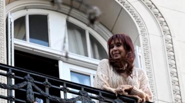 Cristina Kirchner apuntó a Kicillof por la derrota electoral: "El desdoblamiento fue un error político"