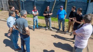 Se concretó una nueva obra de cordón cuneta y mejorado en el Barrio "Los Almendros"