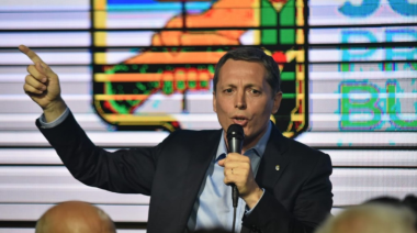 Fernando Gray apuntó contra Milei por la “destrucción” de la política industrial