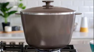 La fábrica de “ollas indestructibles” Essen despidió 30 empleados e importará de China