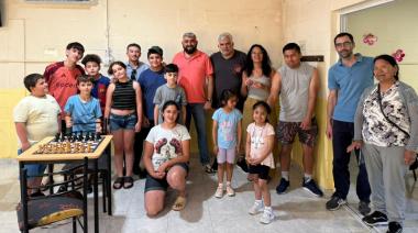 Destacan el crecimiento y la influencia de la Escuela Municipal de Ajedrez en la ciudad y los pueblos