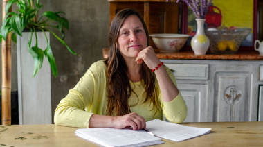 Alejandra Cicoria lanza la preventa de La Rosa de Jericó, una novela que entrelaza identidad, memoria y sanación