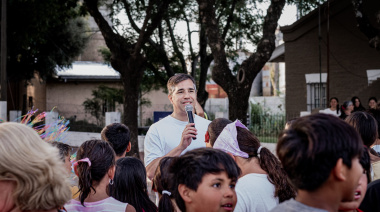La placita de la Estación volvió a ser un punto de encuentro en General Viamonte