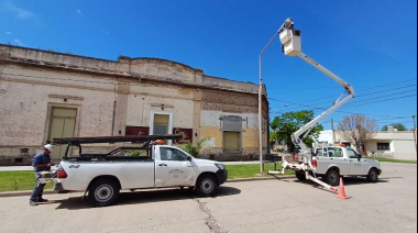 Avanza el plan de mejoras urbanas en Roberts: siete cuadras de pavimento y más de 250 nuevas luminarias LED