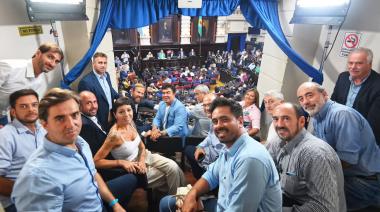 Intendentes bonaerenses en alerta por la advertencia del Gobierno nacional de no autorizar la deuda para Kicillof