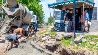 Avanzan las obras de cordón cuneta en el barrio Ricardo Rojas