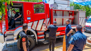 Donaron una autobomba forestal al Cuartel de Bomberos de Junín