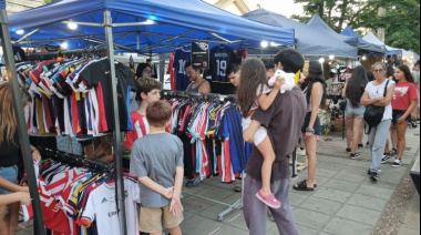 Rojas disfrutó de la primera edición 2026 de la Feria de la Plaza