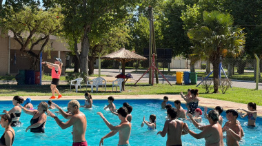 El Dorado: muestra de nado y aquagym en el Polideportivo