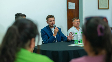 Residencia Estudiantil de Alem: se presentó el ciclo 2026