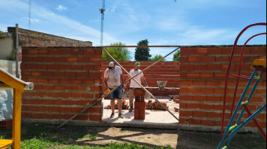 Construcción de un depósito en el Jardín de Infantes 902 de Arribeños