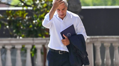 Por qué Caputo sale a buscar dólares en el mercado interno para pagar deuda