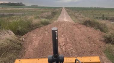 Trabajos de mantenimiento en caminos rurales del distrito de Rojas