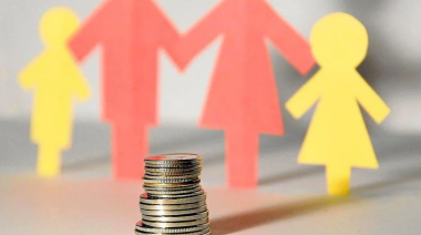 Un abuelo deberá pagarle la cuota alimentaria a sus nietos