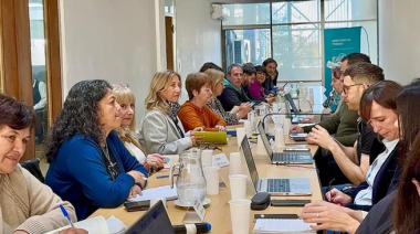 La Provincia acordó con los gremios un aumento salarial del 7,5% escalonado para marzo y abril