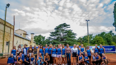 Gran convocatoria en el torneo de tenis femenino por el Día de la Mujer
