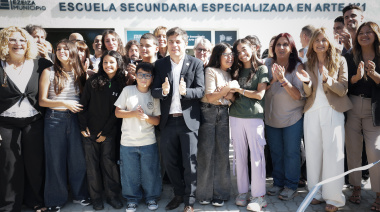 El Gobernador inauguró seis edificios educativos en un día