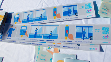 Ciudad inclusiva: implementan un sistema de pictogramas en los colectivos para garantizar una mayor accesibilidad