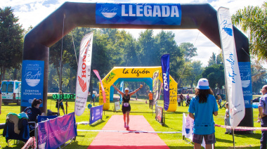 Junín se consolidó como sede del triatlón nacional con una multitudinaria jornada en la Laguna de Gómez