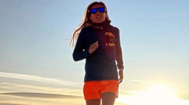 Una argentina ganó el maratón de las Islas Malvinas: Candela Cerrone se impuso y se lo dedicó a los caídos