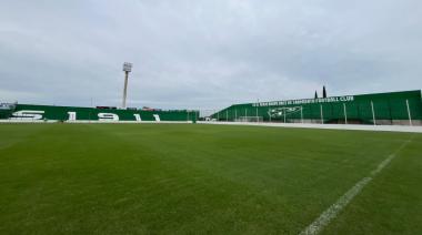 Sarmiento que en el torneo sumó solo de local, recibe al entonado Racing lleno de jerarquía