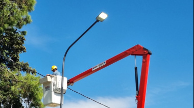 Rojas avanza con el recambio a LED: nuevas luminarias en Barrio Ramos
