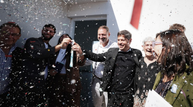 Lincoln: Kicillof y Serenal entregaron 38 viviendas y destacaron el acceso a la casa propia como un derecho