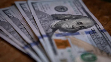 "No es sostenible que la inflación le gane al tipo de cambio”: advierten que el dólar está atrasado y necesita una corrección