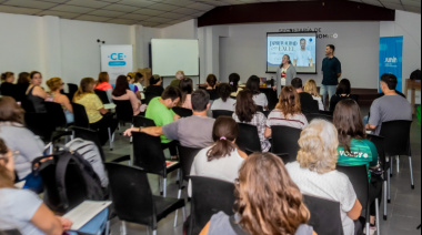 Destacada participación de emprendedores en la charla “Espiritualidad con excel”