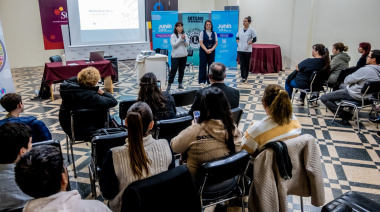 Se realizó una importante charla sobre autismo y alimentación