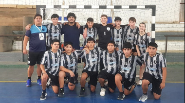 Handball: la Escuela Municipal de General Pinto debutó en la Liga Ajubal