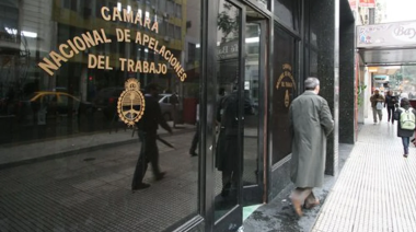 Se restablece la reforma laboral: qué implica en indemnizaciones, jornada laboral y huelgas