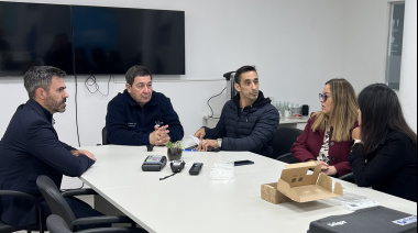 Valeria Arata entregó equipamiento para fortalecer la seguridad vial en Junín y General Arenales