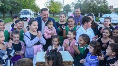 Pasteur celebró su 117° aniversario con un emotivo acto y reconocimiento para sus vecinos