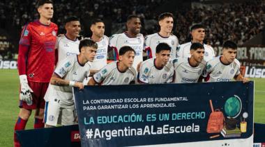 Romaña calentó la previa ante Santos: “Si toca meterle a Neymar, le vamos a meter”