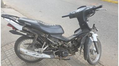 "Vamos a seguir con la mano dura", advirtió el intendente de Rojas tras recuperar una moto robada